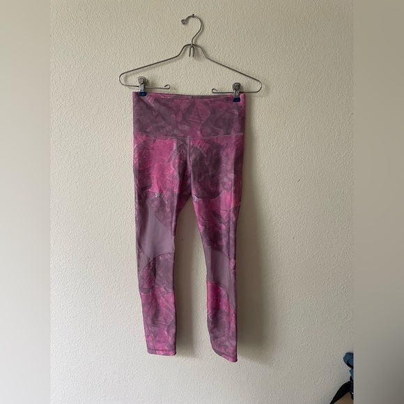 Under Armour Bundle sweatshirt and leggings - Picture 2 of 10